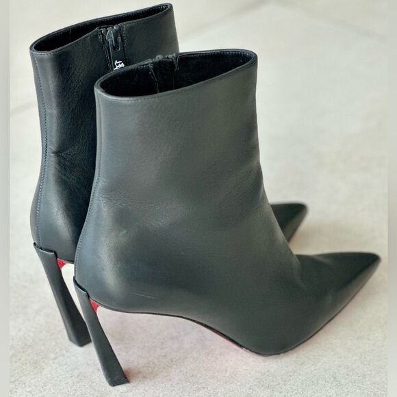 Christian Louboutin Condora Leather Pointed Toe Heels Black Ankle Booties EU40.5 - Picture 5 of 13
